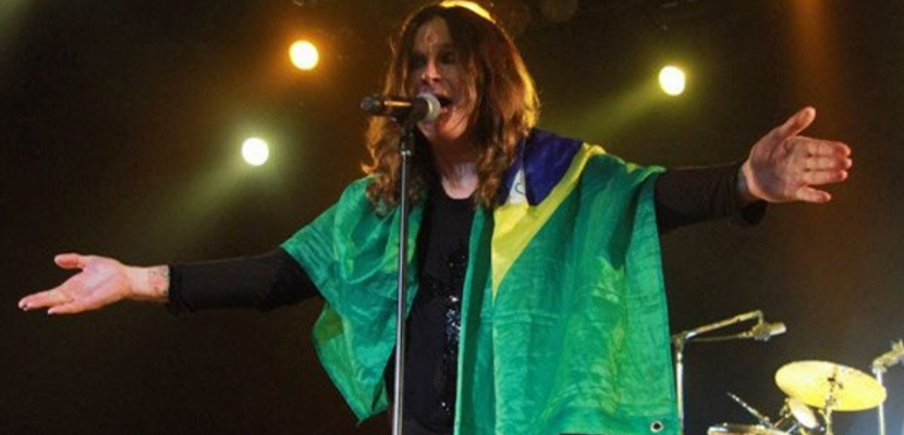 Recordar é viver: Ozzy Osbourne ostentou a bandeira do Brasil em show do Black Sabbath na Argentina
